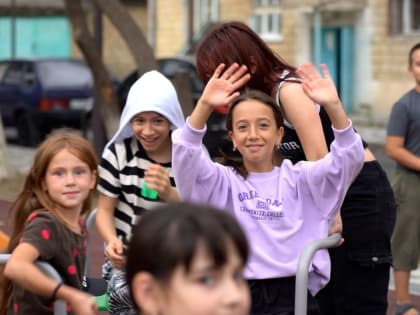 Благоустроен двор по ул. Карьерная, 2а