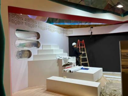 На Кавказской инвестиционной выставке презентуют творчество Расула Гамзатова