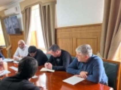 В администрации Новолакского муниципального района прошло заседание оргкомитета по подготовке к Новому году