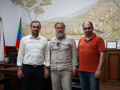 Дербент посетил известный путешественник Михаил Маржуков