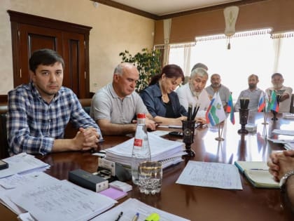 Глава Дербентского района провел личный прием граждан