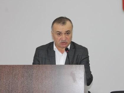 Меры поддержки для семей участников СВО обсудили в администрации Сулейман-Стальского района