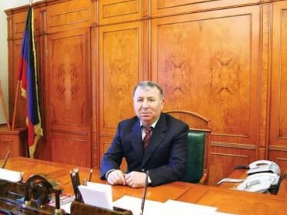 Глава Кумторкалинского района Айнутдин Зиявутдинов поздравил Государственного секретаря Республики Дагестан Магомед-Султана Байболатовича Магомедова с днём рождения