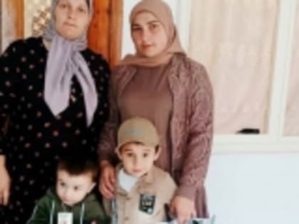 Сотрудница КДЦ села Чирката навестила родных бойцов СВО