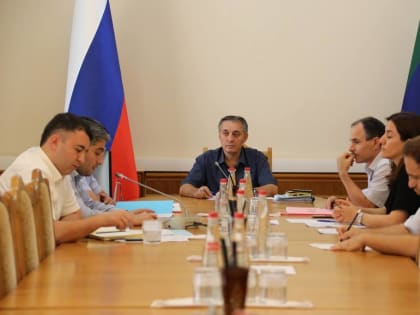 Систему долговременного ухода за пожилыми запустят в Дагестане