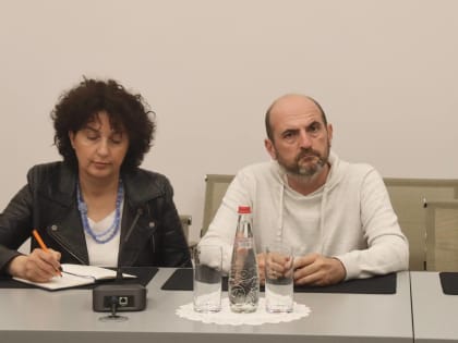 Велиюлла Фаталиев встретился с руководителями театров Дербента