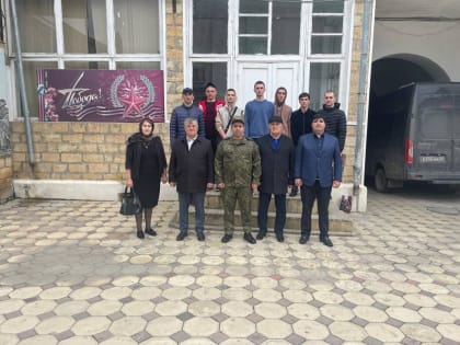 Призывники из Дербента отправляются на прохождение срочной службы