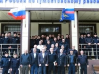Мухтарахмед Ахмедов поздравил полицейских Гумбетовского района с профессиональным праздником