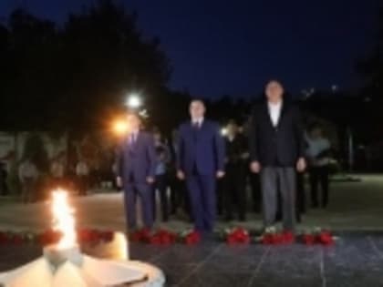 Абдулмуслим Абдулмуслимов принял участие в акции «Свеча памяти»