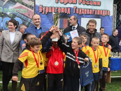 Пять команд из Дагестана выступят в финале Школьной футбольной лиги в Москве