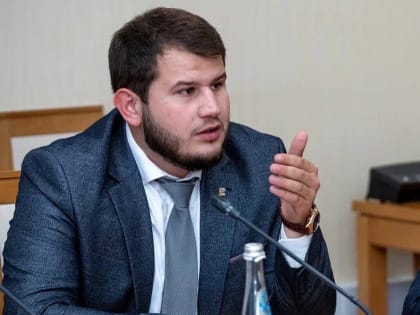 Помощник депутата Госдумы ФС РФ Камал Абдулаев поделился впечатлениями после просмотра Прямой линии Президента РФ