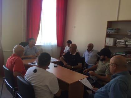 В Сулейман-Стальском районе обсудили подготовку к открытию новой Ашагасталказмалярской школы