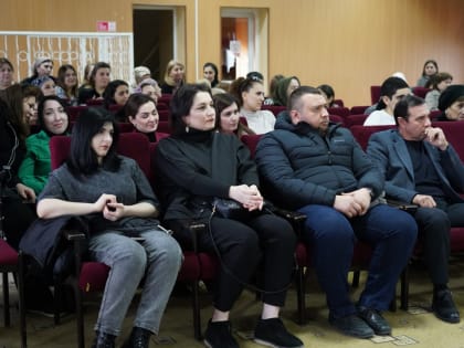 В гимназии Nº3 г. Дербента прошла встреча с избирателями