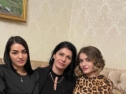 В этой семье любви хватит на всех