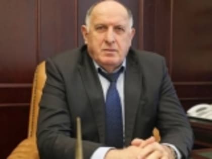 И.о. главы Новолакского района Сулейман Рамазанов поздравил Председателя Правительства Дагестана с Днем рождения