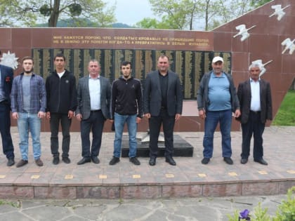 Призывники Хивского района отправились на службу в Вооруженные Силы России