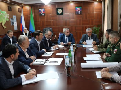 Секретарь Совета безопасности РД провел выездное заседание в Казбековском районе