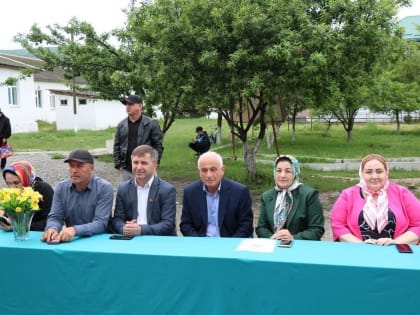 В Казбековском районе работают два пришкольных лагеря