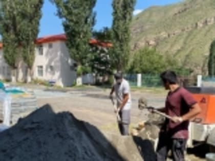 Начат капитальный ремонт здания школы в селе Хебда Шамильского района