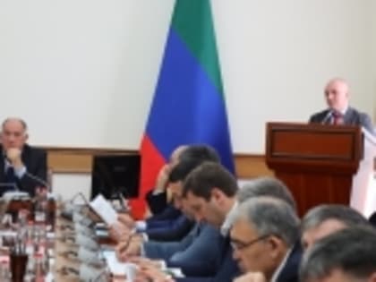 Абдулмуслим Абдулмуслимов презентовал книгу «Памятники истории и культуры Дагестана: сборник статей»