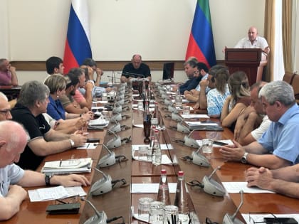 Правительство РД примет меры по укреплению платежной дисциплины в сфере ЖКХ