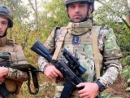 Бойцы СВО из Гумбета Саид Дарбишмагомедов и Гаджимагомед Шапиев поздравили с Днём знаний