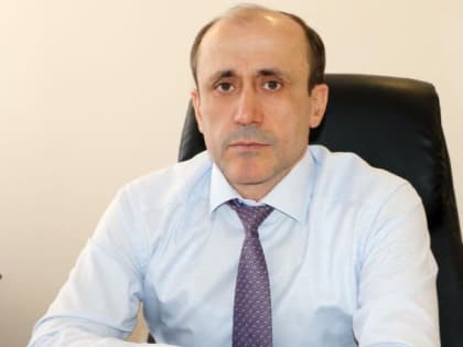 Поздравление главы Кайтагского района Алима Темирбулатова с Днем работников скорой медицинской помощи