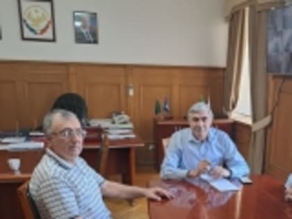 Состоялась встреча замминистра юстиции РД с главой Новолакского района Мамати Гамзатовым