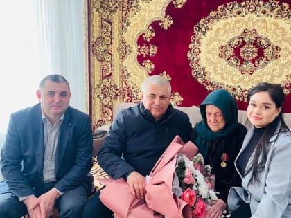 Власти Хасавюртовского района с выездом в поселения вручают Юбилейные медали « 80 лет Победы» ветеранам – труженикам тыла