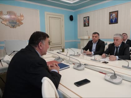 Юсуп Умавов встретился с председателем ДРОО «Курс поддержки Президента РФ» Шамсудином Асламхановым