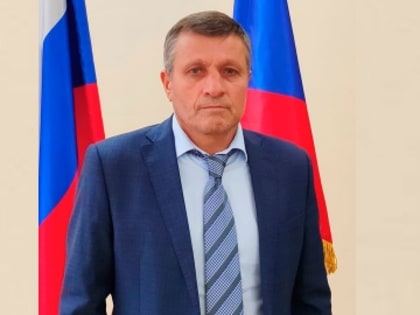 Глава Цунтинского района Ахмед Гамзатов поздравил юных земляков с Днем молодежи