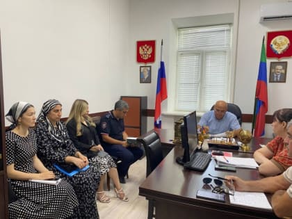 Заседание комиссии по делам несовершеннолетних в Карабудахкентском районе