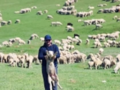 Магомед Абдулхалимов поздравил аграриев Гумбета с профессиональным праздником