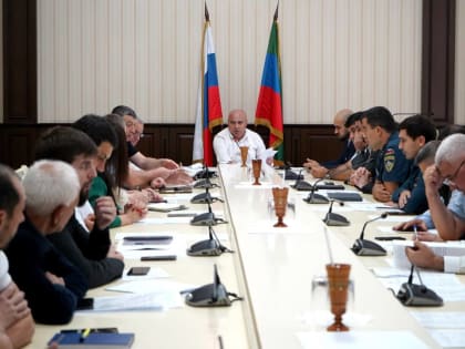 В ДЕРБЕНТЕ СОСТОЯЛОСЬ ЗАСЕДАНИЕ КОМИССИИ ПО ЧС И ОПБ