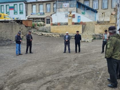 Сход с жителями села по вопросам весеннего призыва, службы по контракту, профилактики терроризма