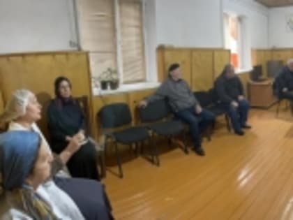 В селе Банайюрт Новолакского района с родителями призывников провели разъяснительные беседы