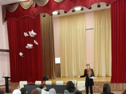 Беседы о целях и задачах СВО прошли в махачкалинских школах