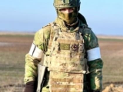 Воин СВО Расул Гаджиев из села Шабдух носит шеврон «Работаем, брат!»