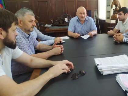 Состоялось заседание Комиссии по соблюдению требований к служебному поведению муниципальных служащих и урегулированию конфликта интересов МО "Унцукульский район"