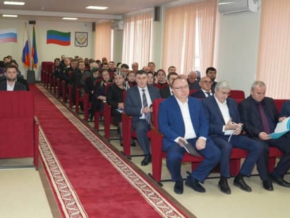 Делегация Новолакского района приняла участие в заседании северной зональной рабочей группы по увеличению доходной части бюджета и легализации «теневого» сектора экономики