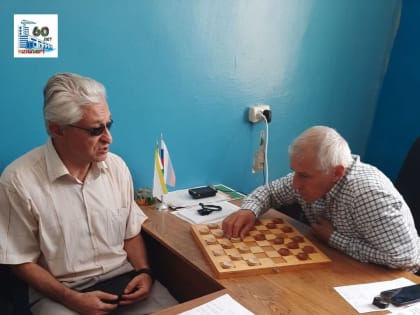 В Кизилюрте прошел шахматно-шашечный турнир среди слабовидящих