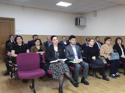 Нотариусы Республики Дагестан приняли участие в круглом столе, организованном Управлением Росреестра по РД