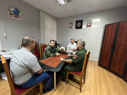 Абуталиб Фатулаев встретился с участником СВО из села Герейхановское