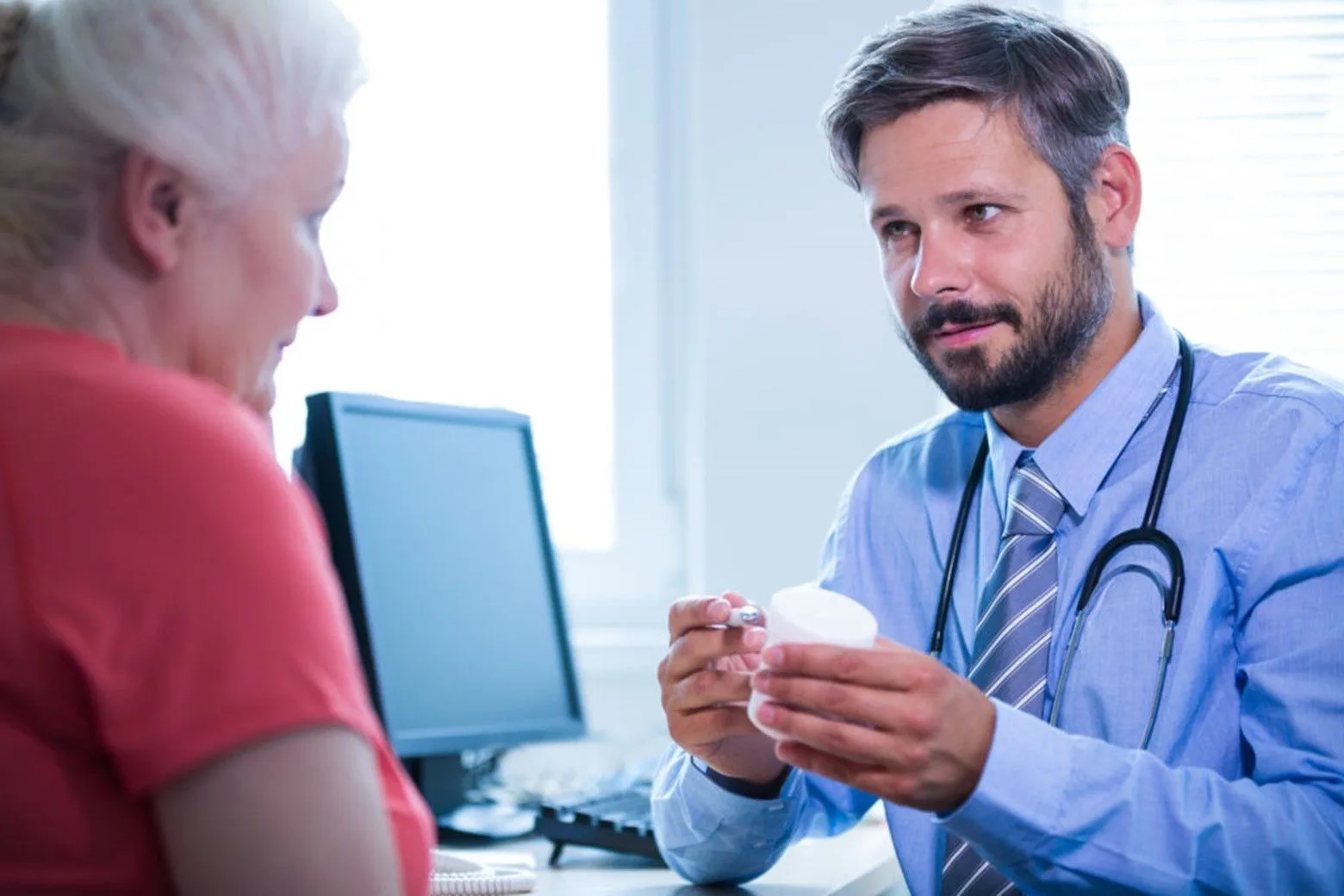 doc explaining patient