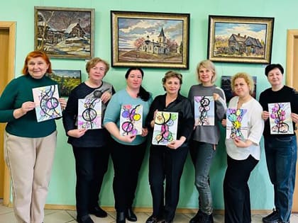 В Доме творчества в Серпухове состоялся урок по нейрографике