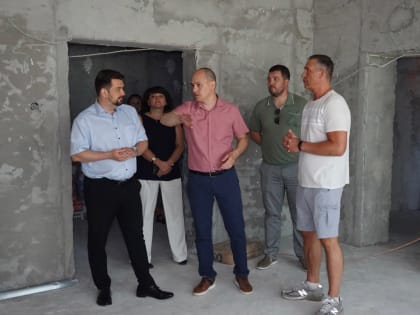 Глава рузского округа проинспектировал ход ремонта в стационаре Рузы