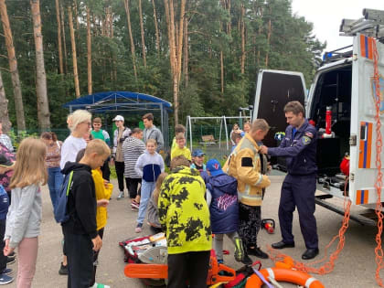 Занятия по гражданской обороне для школьников в Зайцево