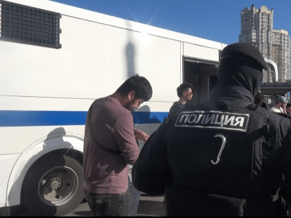 Полицейские призвали жителей Люберец сообщать места пребывания иностранцев