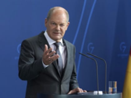 После слов о Путине Шольцу посоветовали уйти