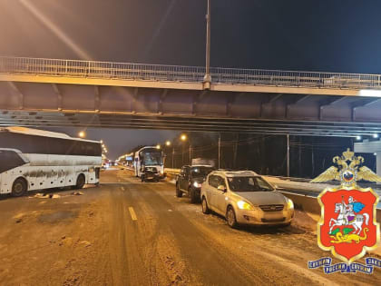 Смертоносное массовое ДТП произошло на трассе в Подмосковье